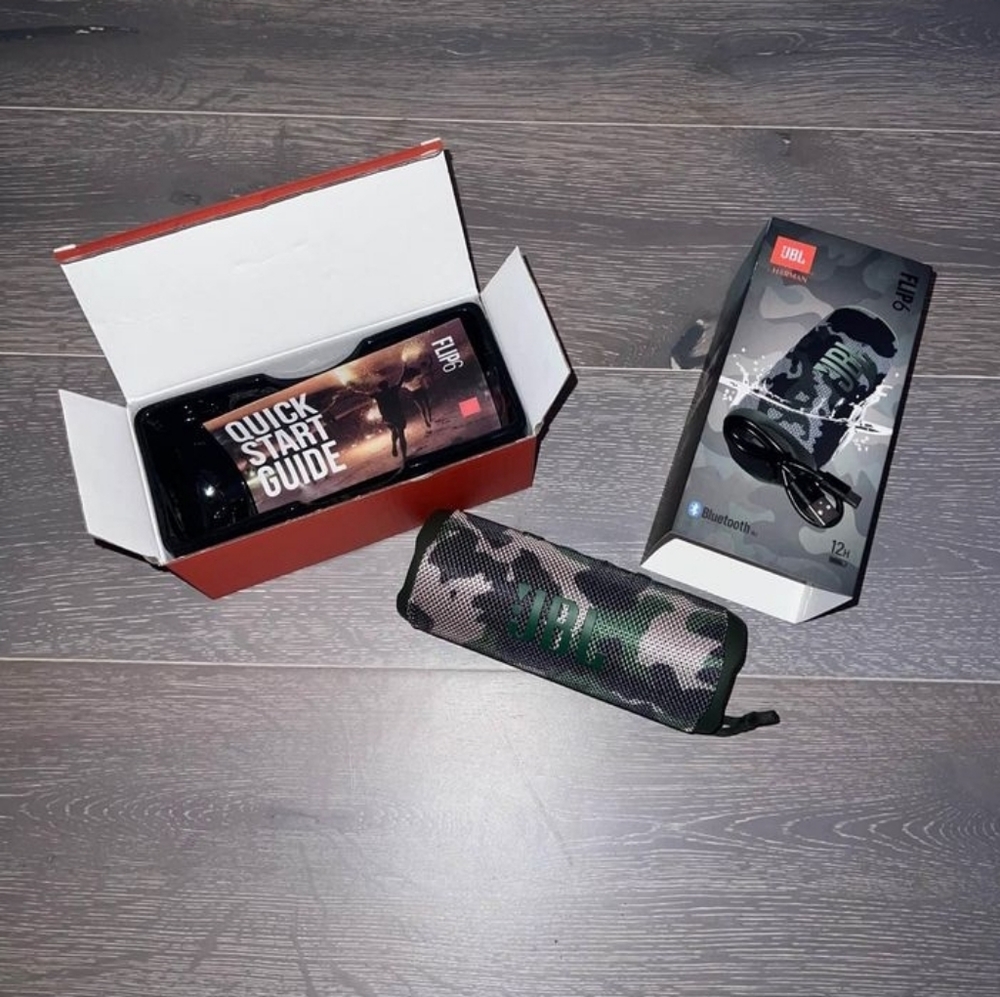 JBL flip 6 portable speaker